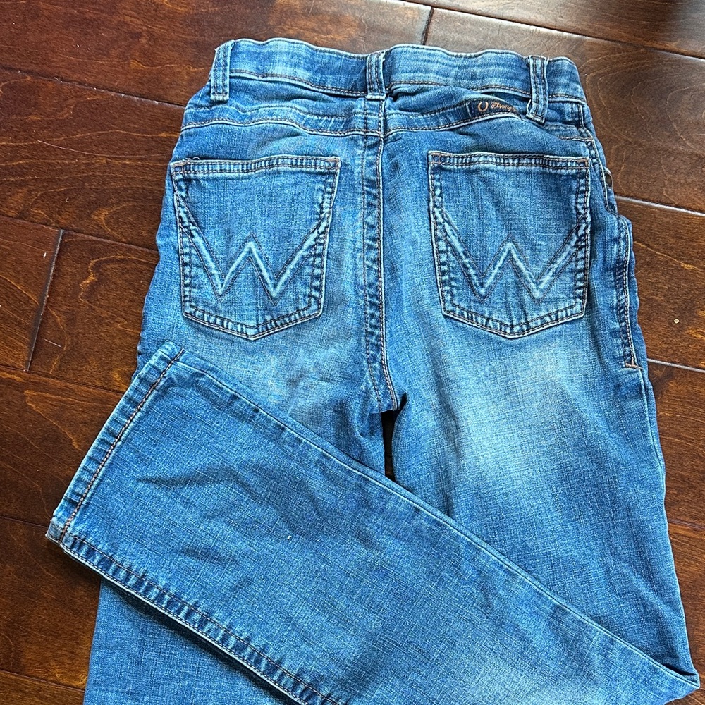 Wrangler Women's Medium Blue Straight-Leg Jeans